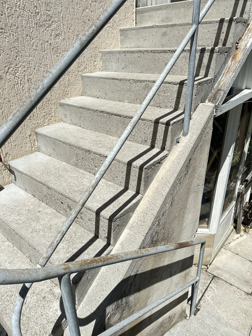 Gereinigte Aussentreppe aus Beton